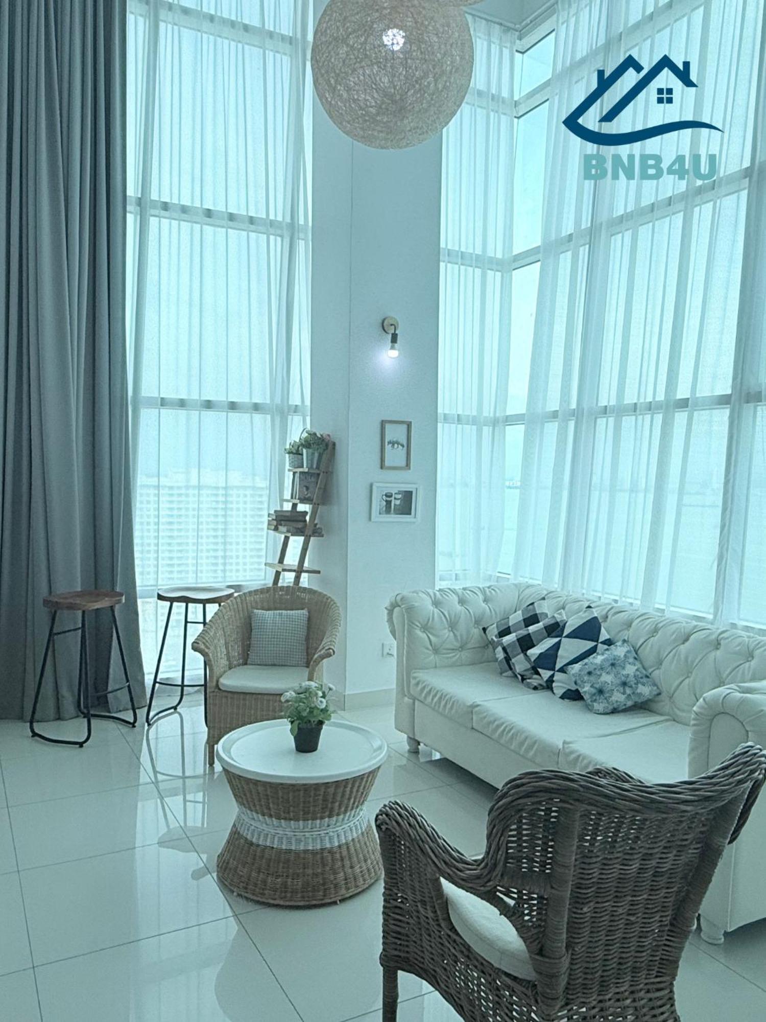 Duplex Seaview Comfort Stay In City By Iz George Town Exterior foto