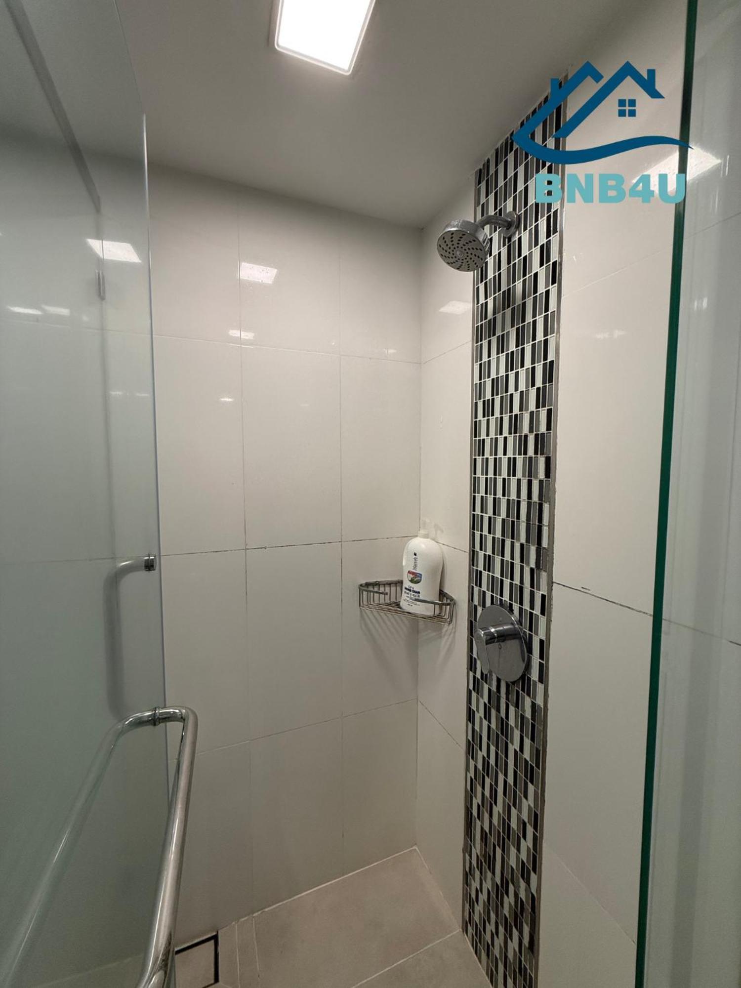 Duplex Seaview Comfort Stay In City By Iz George Town Exterior foto